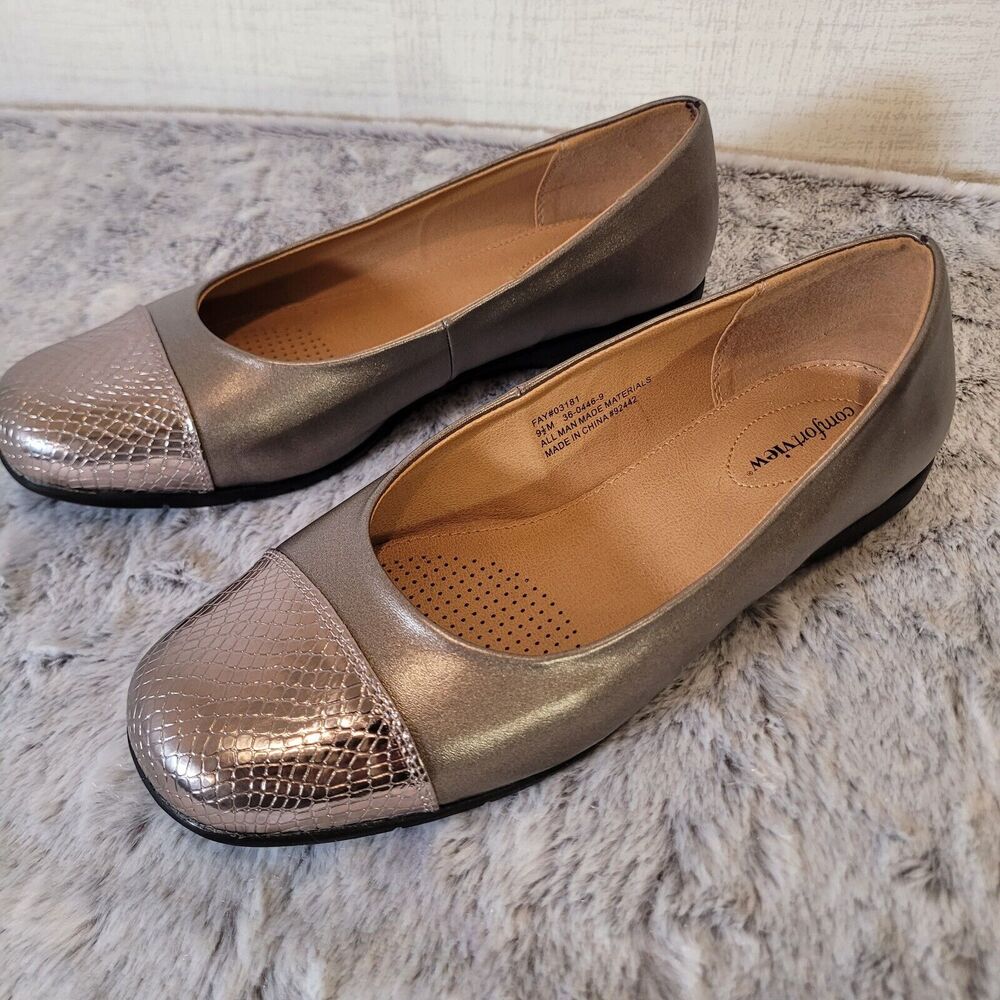 Comfortview Silver Flats Sleek and Comfortable